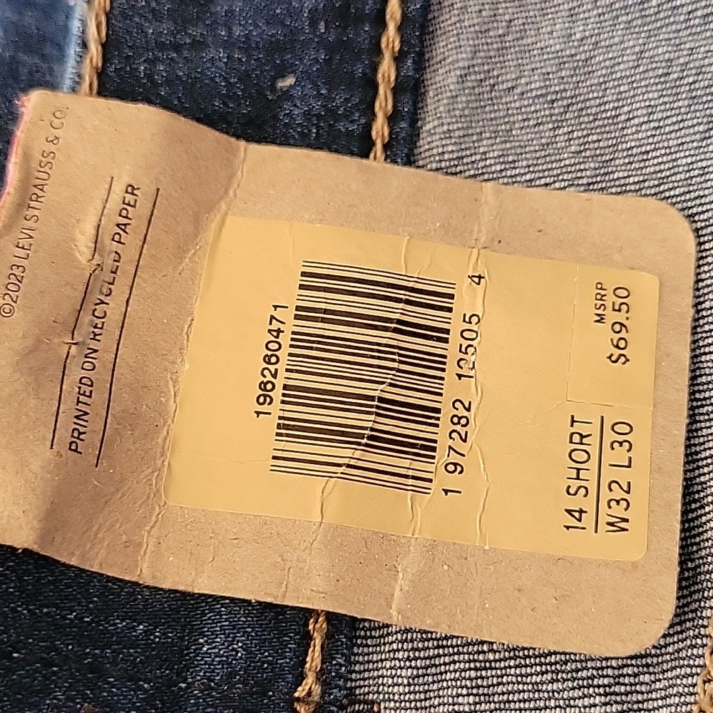 Levi's 311 Shaping Skinny Jeans - Picture 9 of 11